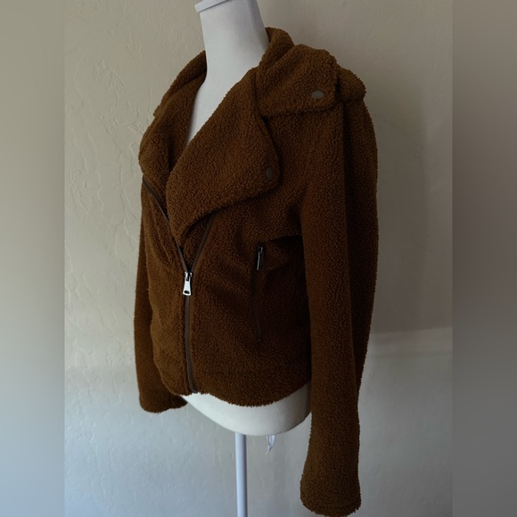 Max Studio Teddy Jacket - Picture 2 of 7